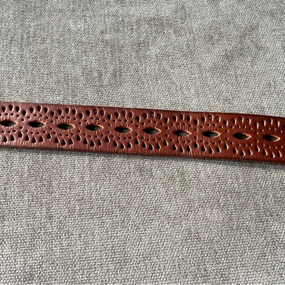 Lucky Brand Beachwood Cutout Belt Brown Leather M - Picture 5 of 6
